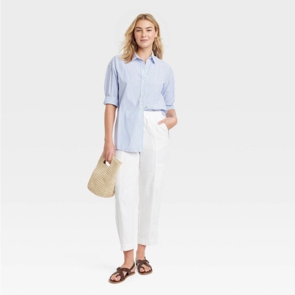 Women's High-Rise Pull-On Tapered Pants - Universal Thread™ White new - Picture 1 of 6